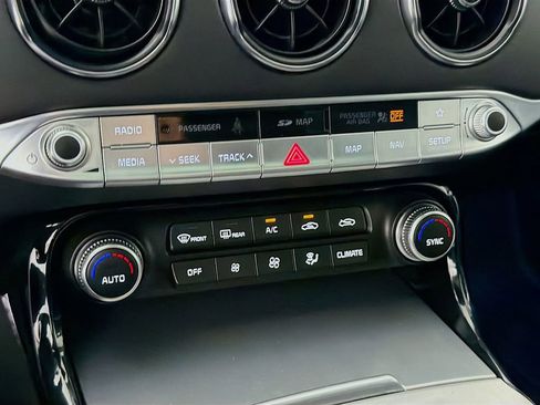 Used 2021 Kia Stinger GT2 image 20