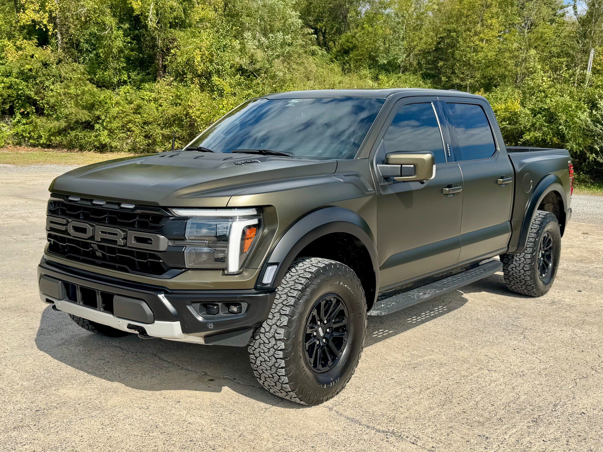 Used 2024 Ford F150 Raptor AWD/4WD image 2