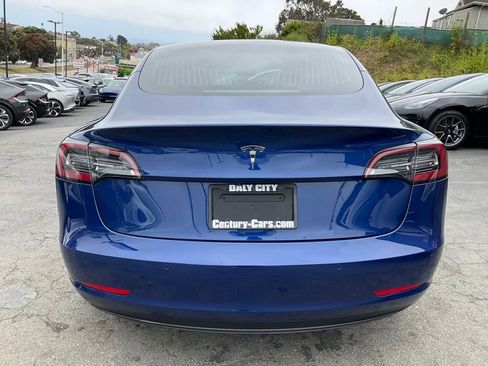 Used 2020 Tesla Model 3 Standard Range Plus RWD image 4