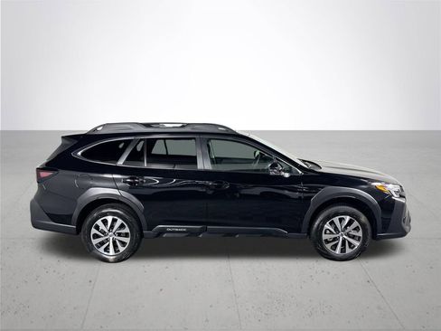 Certified 2025 Subaru Outback Premium w/ Popular Package #1A AWD/4WD image 6