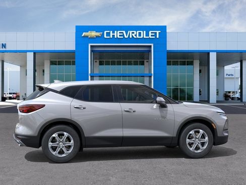New 2026 Chevrolet Blazer LT w/ LPO, Floor Liner Package FWD image 9