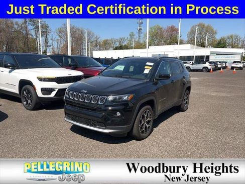 Certified 2025 Jeep Compass Limited image 1