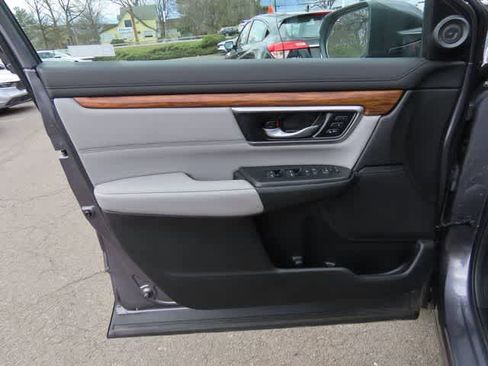 Used 2022 Honda CR-V Touring image 17