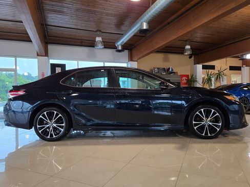 Used 2020 Toyota Camry SE w/ Audio Package FWD image 7