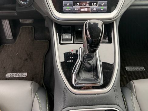 Used 2024 Subaru Outback Onyx Edition AWD/4WD image 29