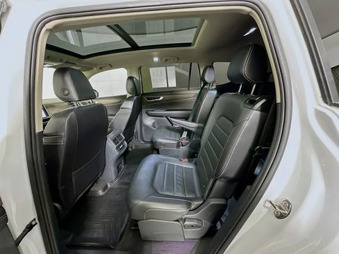 Used 2024 Volkswagen Atlas SEL image 27