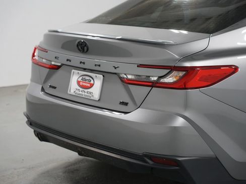 Used 2025 Toyota Camry SE w/ Multimedia Upgrade Package image 9