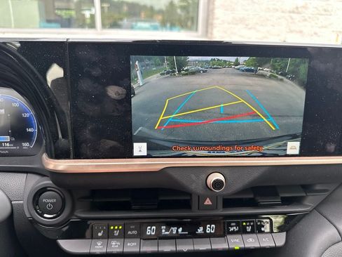 Used 2025 Toyota Crown Signia AWD/4WD image 14