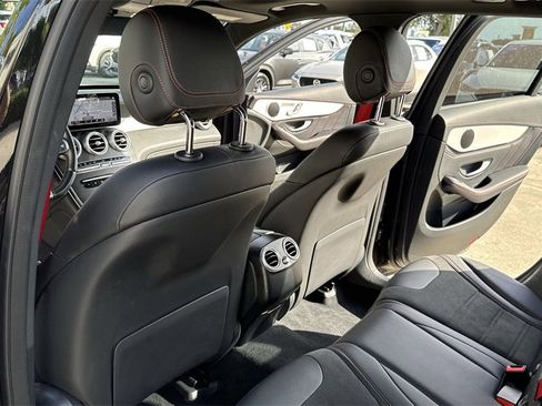 Used 2022 Mercedes-Benz GLC 43 AMG 4MATIC image 35