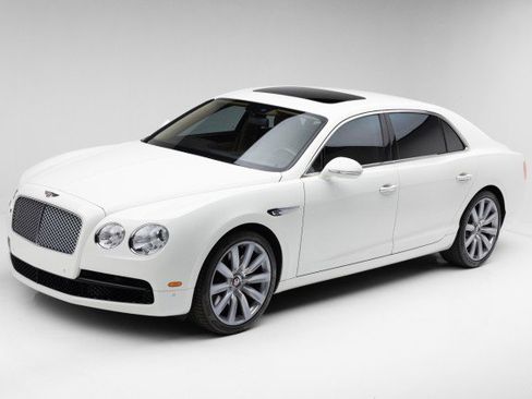 Used 2016 Bentley Flying Spur V8 image 1