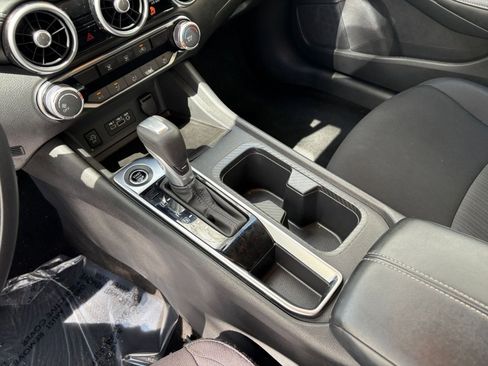 Used 2025 Nissan Sentra SV image 37