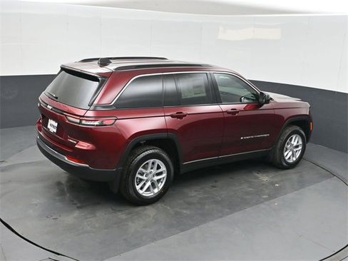 New 2025 Jeep Grand Cherokee Laredo X w/ Luxury Tech Group I image 31