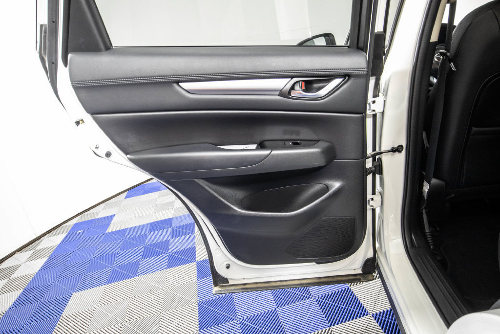 Used 2020 MAZDA CX-5 Touring FWD image 15