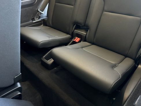 Certified 2024 Volvo XC90 B6 Plus image 18