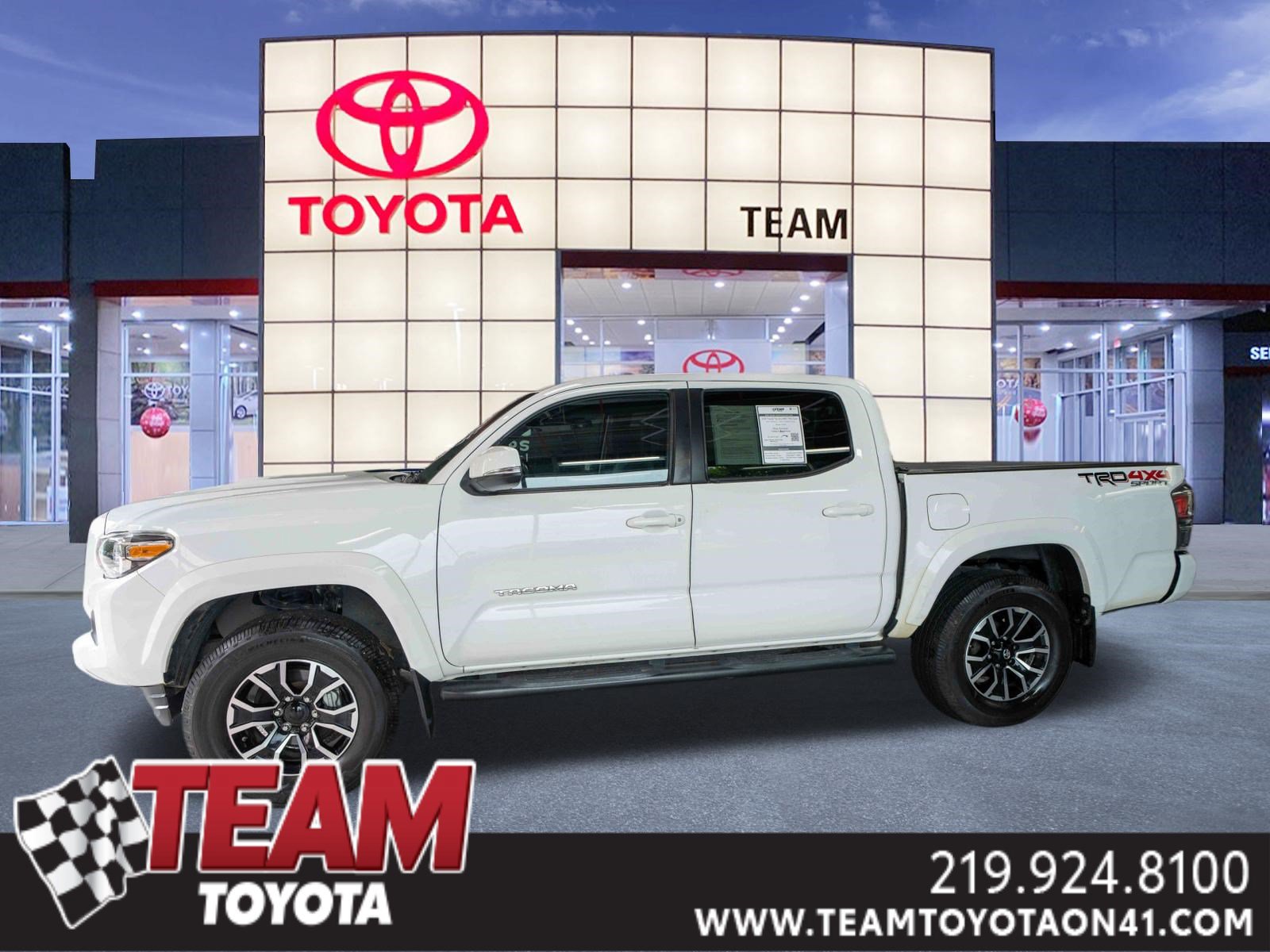 Used 2020 Toyota Tacoma TRD Sport w/ Technology Package AWD/4WD image 1