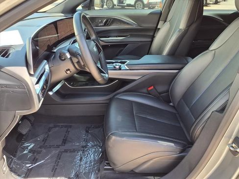 Used 2024 Cadillac Lyriq Luxury RWD image 18