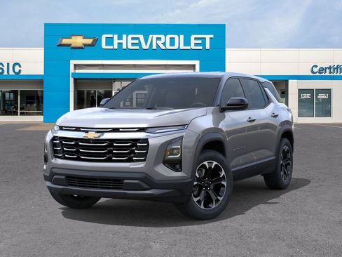 New 2026 Chevrolet Equinox LT w/ Convenience Package II FWD image 6