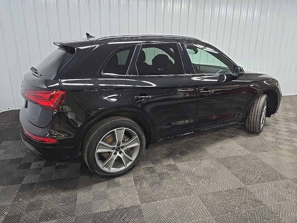 Used 2025 Audi Q5 2.0T Premium w/ Convenience Plus Package AWD/4WD image 3