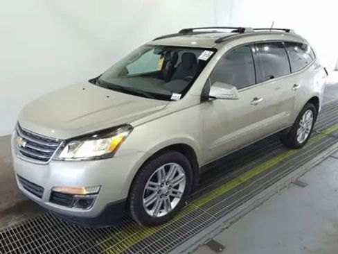Used 2015 Chevrolet Traverse LT w/ Style and Technology Package FWD image 1