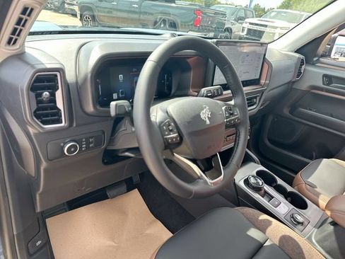 Used 2026 Ford Bronco Sport Outer Banks w/ Outer Banks Tech Package+ AWD/4WD image 13