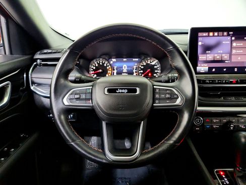 Used 2022 Jeep Compass Limited image 14