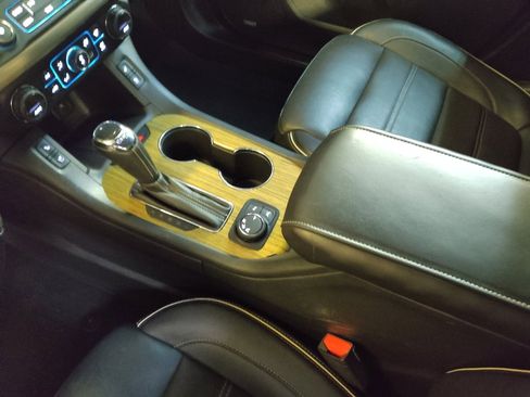 Used 2018 GMC Acadia Denali w/ Technology Package image 26