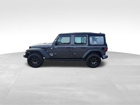 Used 2018 Jeep Wrangler Unlimited Sport image 15