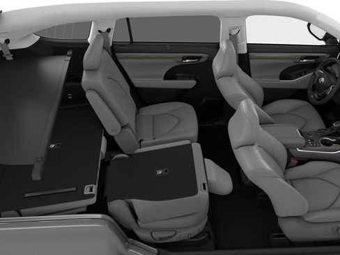New 2026 Toyota Highlander Platinum image 22