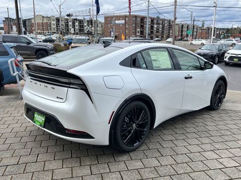 New 2026 Toyota Prius Plug-In Hybrid image 5