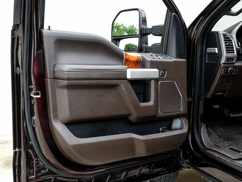 Used 2018 Ford F250 King Ranch w/ King Ranch Ultimate Package AWD/4WD image 40