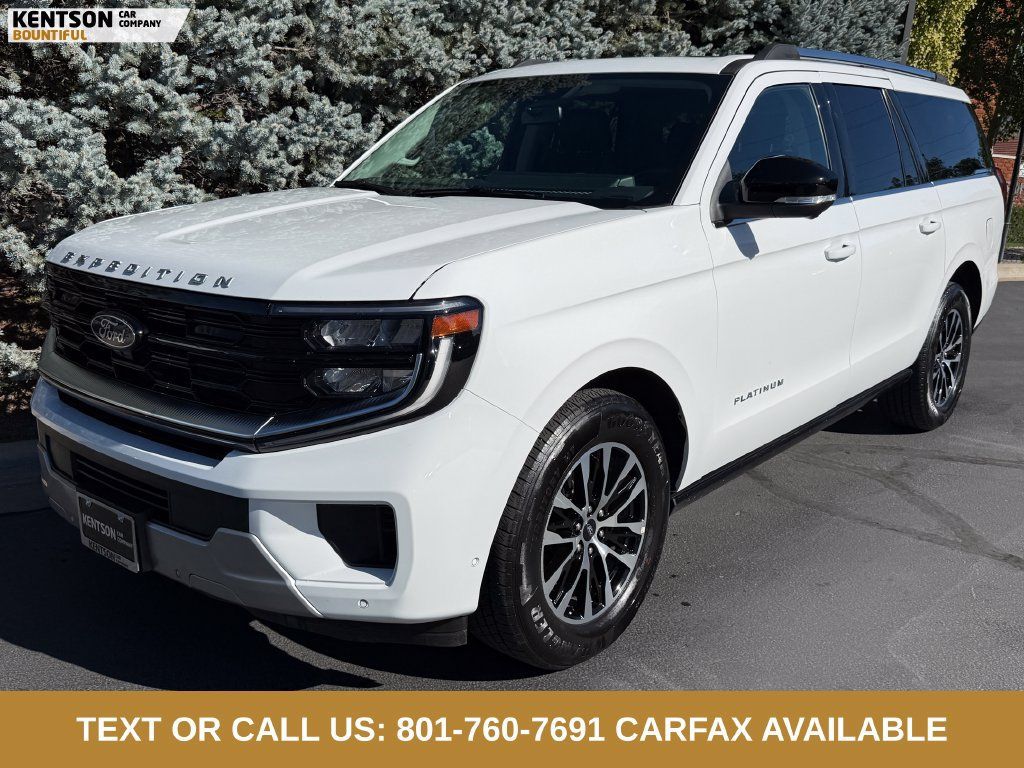 Used 2025 Ford Expedition Max Platinum AWD/4WD image 3
