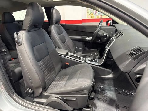 Used 2013 Volvo C30 FWD image 17