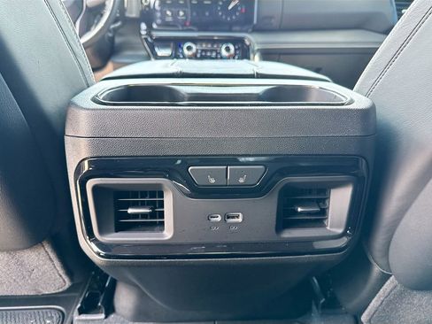Used 2025 GMC Sierra 2500 AT4X image 24