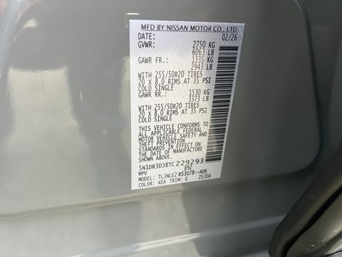 New 2026 Nissan Pathfinder Platinum image 18