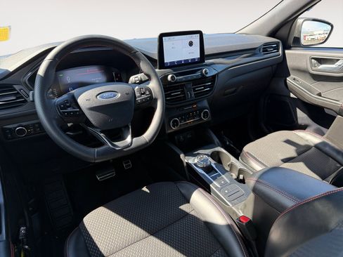 Certified 2024 Ford Escape ST-Line w/ Equipment Group 301A image 15