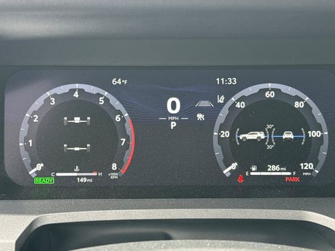 Certified 2025 Toyota 4Runner Trailhunter image 34