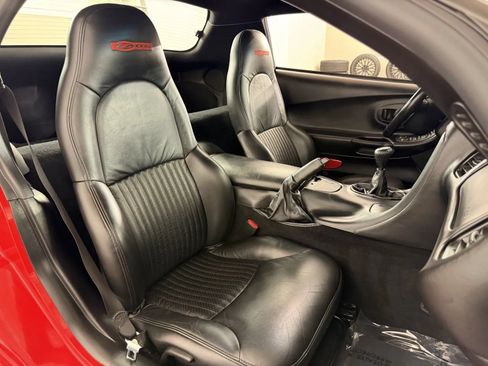 Used 2001 Chevrolet Corvette Z06 w/ Memory Pkg RWD image 25