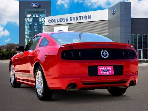 Used 2013 Ford Mustang Coupe RWD image 3