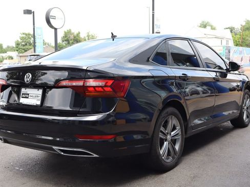 Used 2019 Volkswagen Jetta R-Line FWD image 5