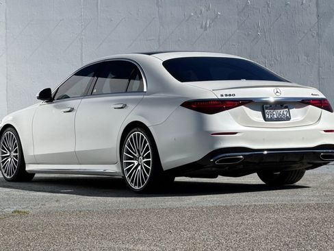 Used 2022 Mercedes-Benz S 580 4MATIC Sedan image 5