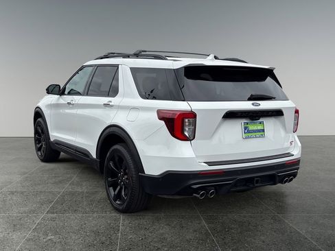 Used 2022 Ford Explorer ST w/ ST Street Pack image 5