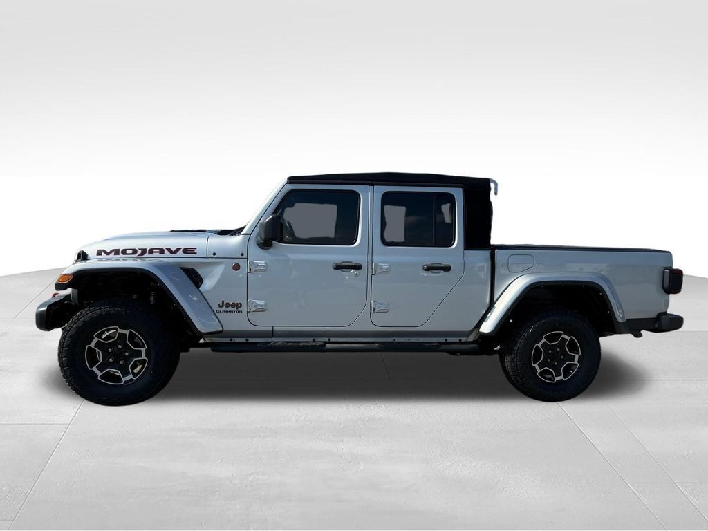 Used 2022 Jeep Gladiator Mojave w/ LED Lighting Group AWD/4WD image 2