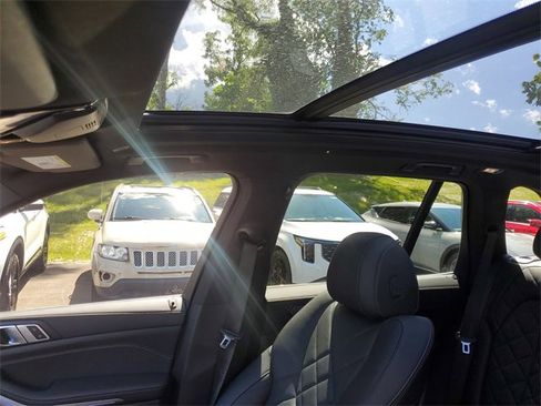 Used 2024 BMW X5 xDrive50e w/ Premium Package image 10