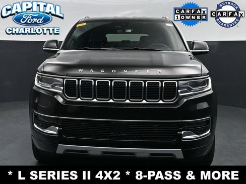 Used 2024 Jeep Wagoneer L Series II RWD image 2