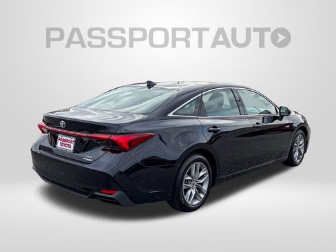 Used 2020 Toyota Avalon XLE image 7
