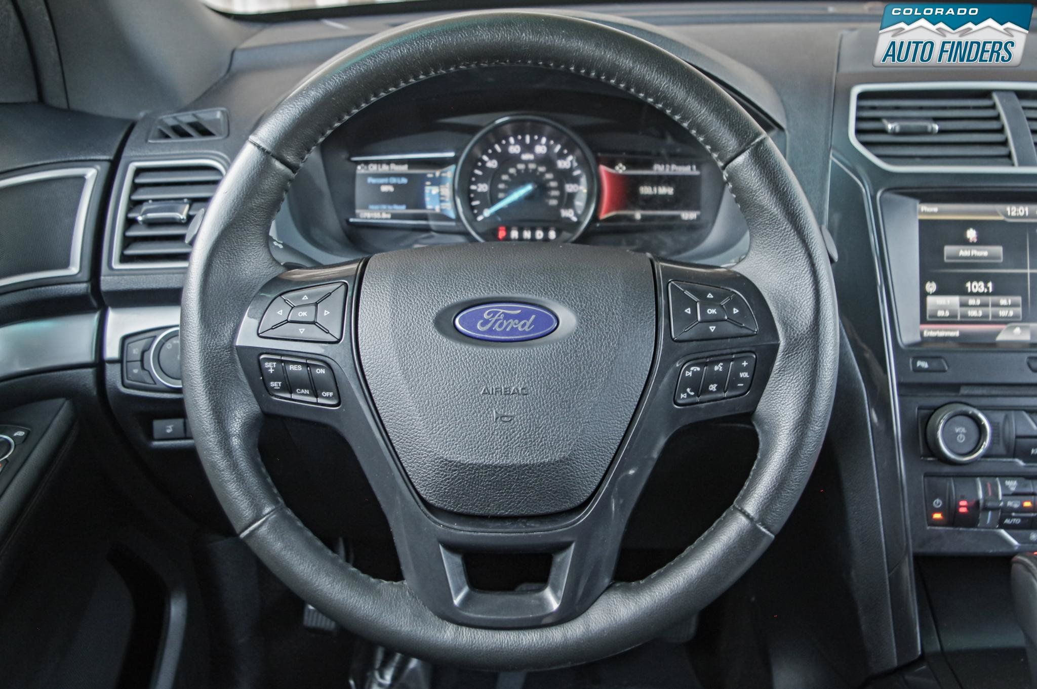 Used 2016 Ford Explorer XLT w/ Equipment Group 202A AWD/4WD image 13