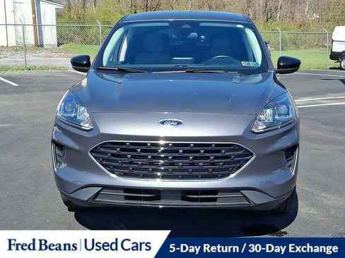 Certified 2022 Ford Escape SE w/ SE Sport Appearance Package image 3