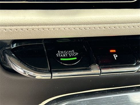 Used 2022 Lincoln Nautilus FWD image 36