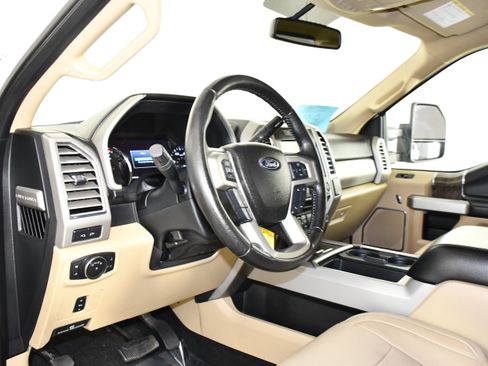 Used 2017 Ford F250 Lariat w/ Chrome Package AWD/4WD image 41