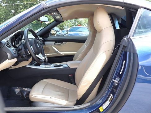 Used 2011 BMW Z4 sDrive35i RWD image 23